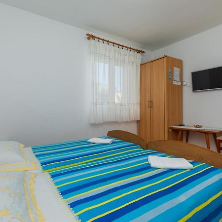 Apartments With A Parking Space Omis - 2745 Rom bilde