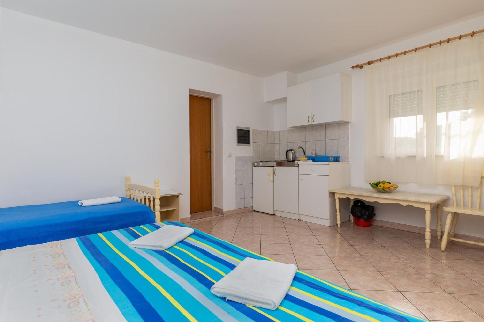 Apartments With A Parking Space Omis - 2745 Rom bilde